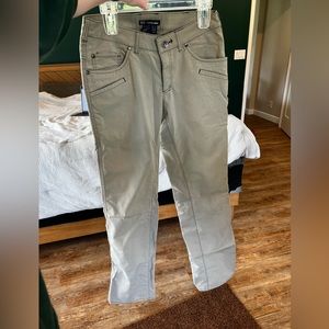 5.11 Tactical Women’s Cirrus Range Pants 6 long